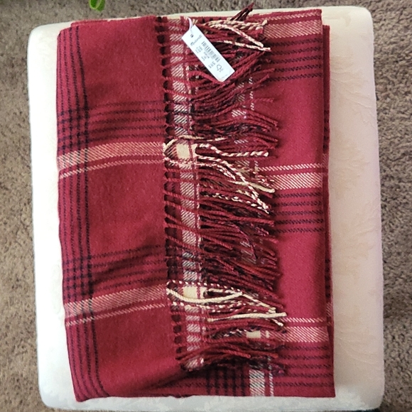 Madewell Buffalo Check Cape Scarf - Picture 4 of 4